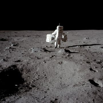 I år er det 50 år siden de første menneskene landet på Månen. Nå vil «alle» tilbake.