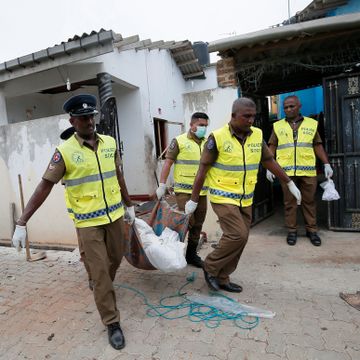 Politiet på Sri Lanka aksjonerte mot hus: 16 drept, blant dem barn og terrormistenkte