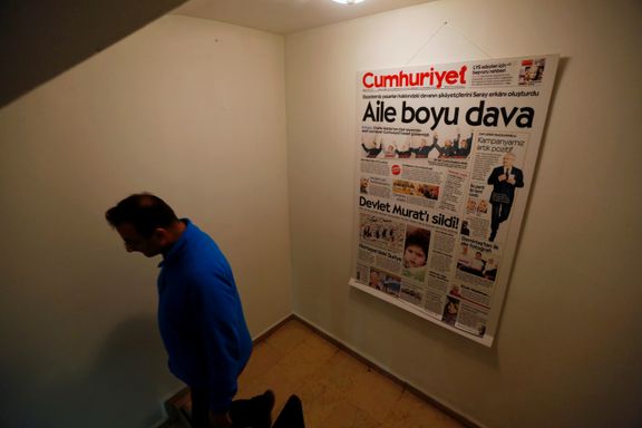 Redaktør og journalister i opposisjonsavis pågrepet i Tyrkia