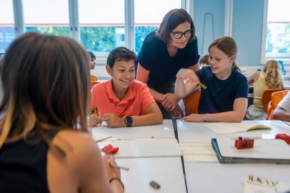 Tre Oslo-skoler tviholder på penn og papir: – Vi har ingen tro på Ipad som et vidundermiddel, sier rektor.