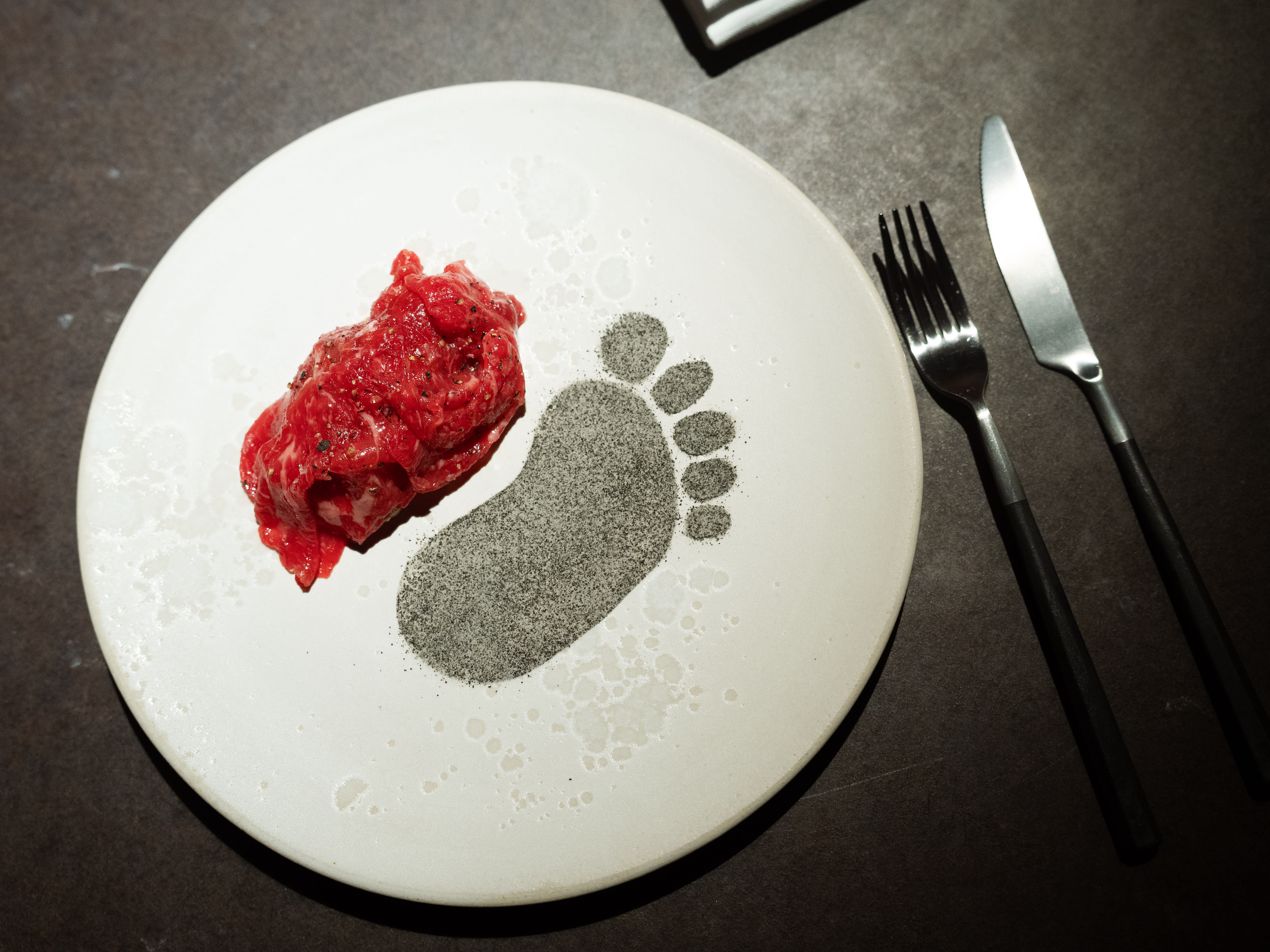 Selve retten er noe udelikat dandert. Et fotavtrykk gir ikke vann i munnen, men smakene sitter. 