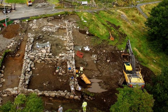  Arkeologer har funnet ukjent kongsgård fra vikingtiden 