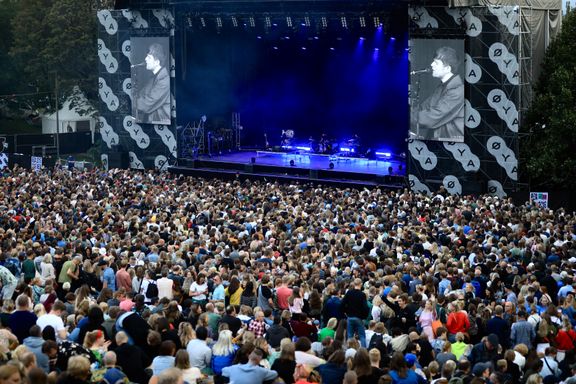 Prating under konserter splitter Øyapublikumet: – Kritikken blir for snobbete