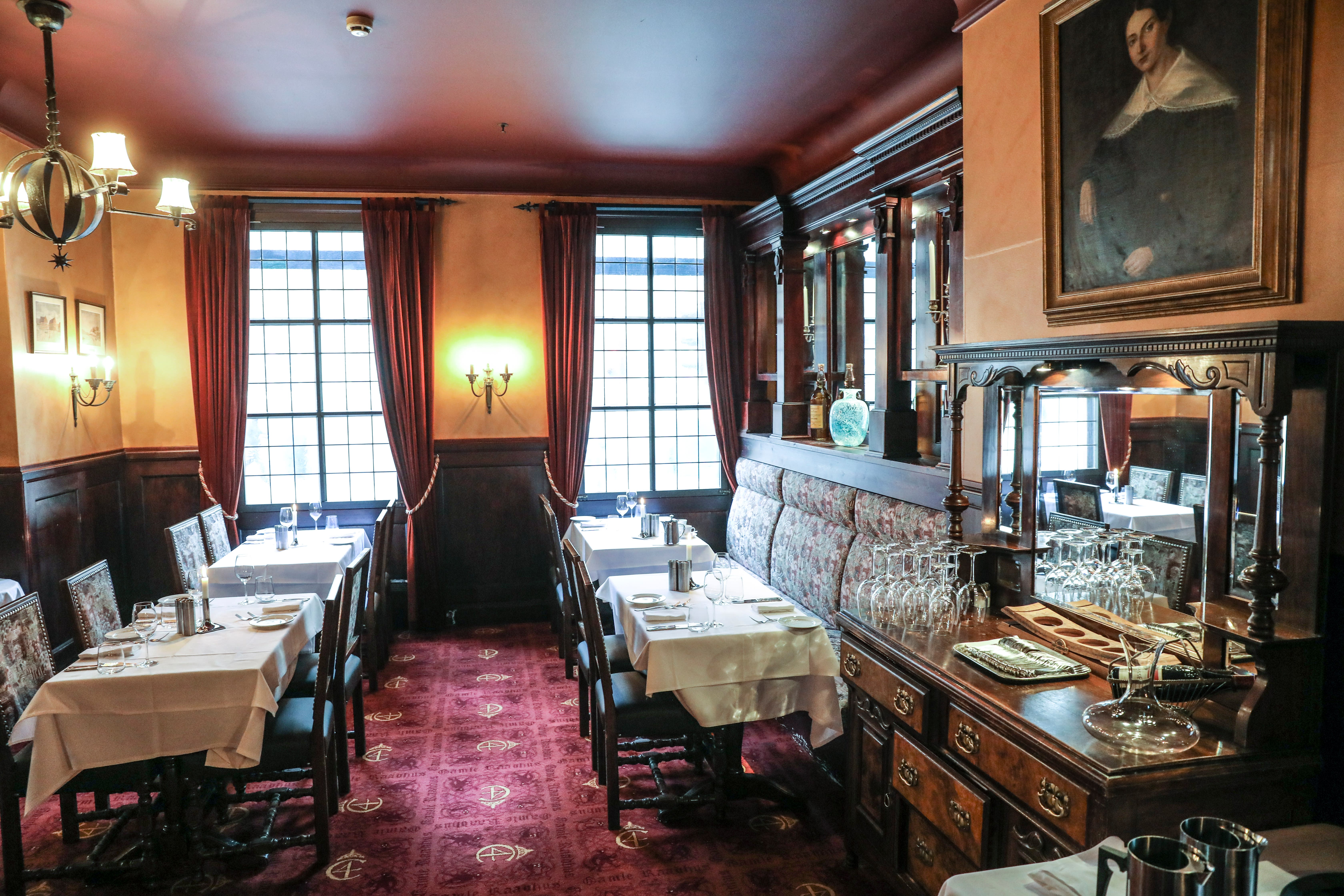 Det er en følelse av høytid når man ser inn i Gamle Raadhus.