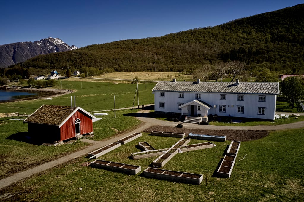 Skal du spise på Kvitnes gård, må du bla opp 2350 kroner for smaksmenyen.