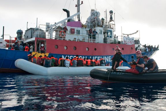 Bare timer etter EU-landene ble enige om en ny migrantavtale, varsler Italia sommerstengte havner for skipene som redder båtflyktninger 