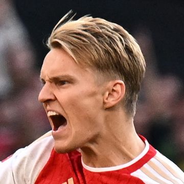 Ødegaards Arsenal vant etter straffer