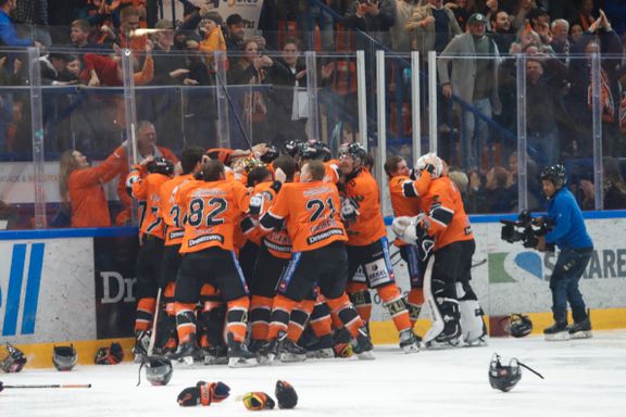 Enorme gledesscener da Frisk vant hockeybøtta for første gang på 17 år