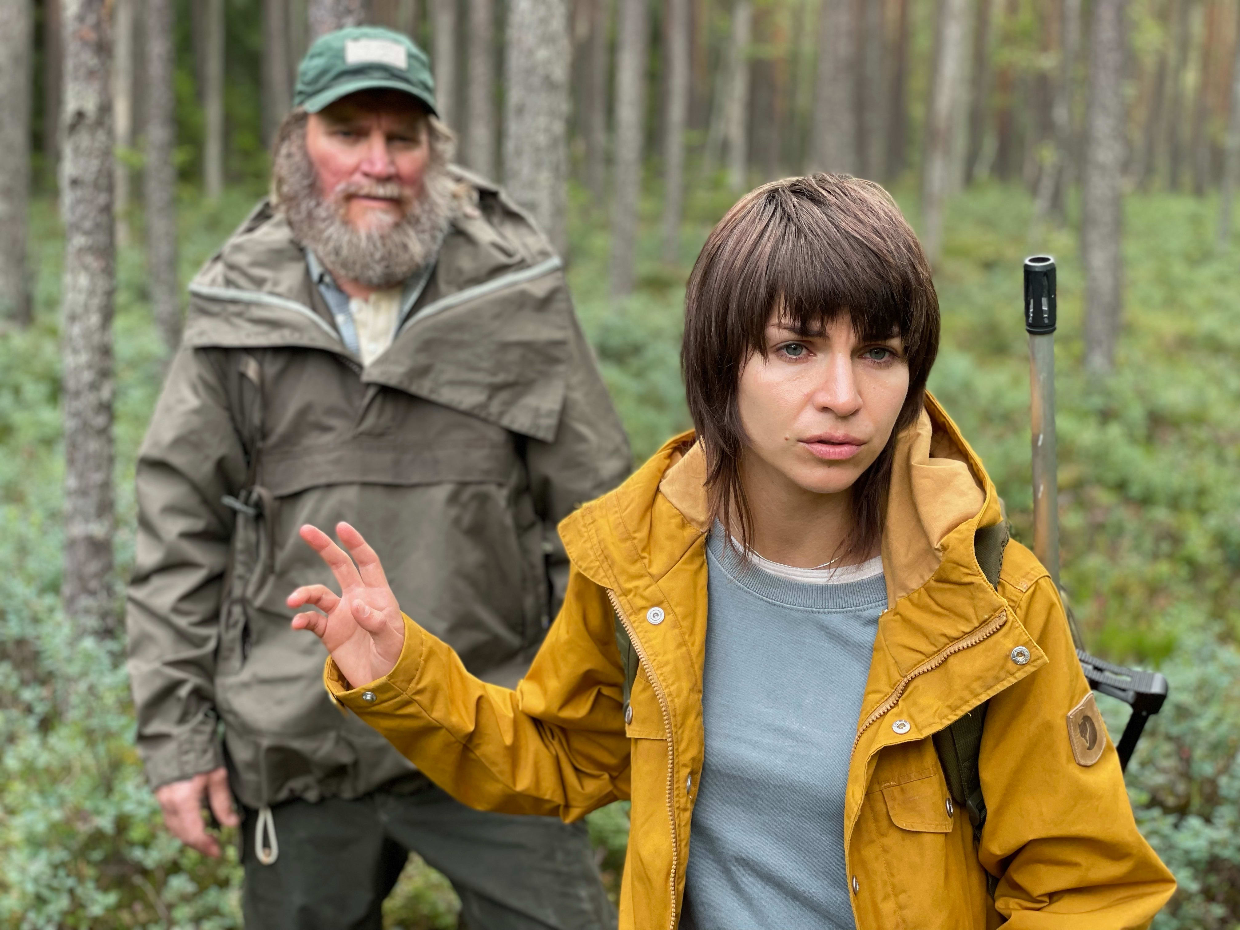 Far (Magnus Krepper) og datter (Ida Elise Broch) har et trøblete forhold, men lidenskap for ulv har de felles. 
