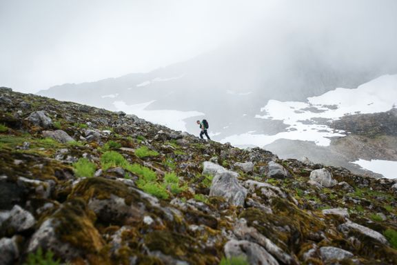 Endre (25) skal klatre opp de ti vanskeligste fjelltoppene i Norge
