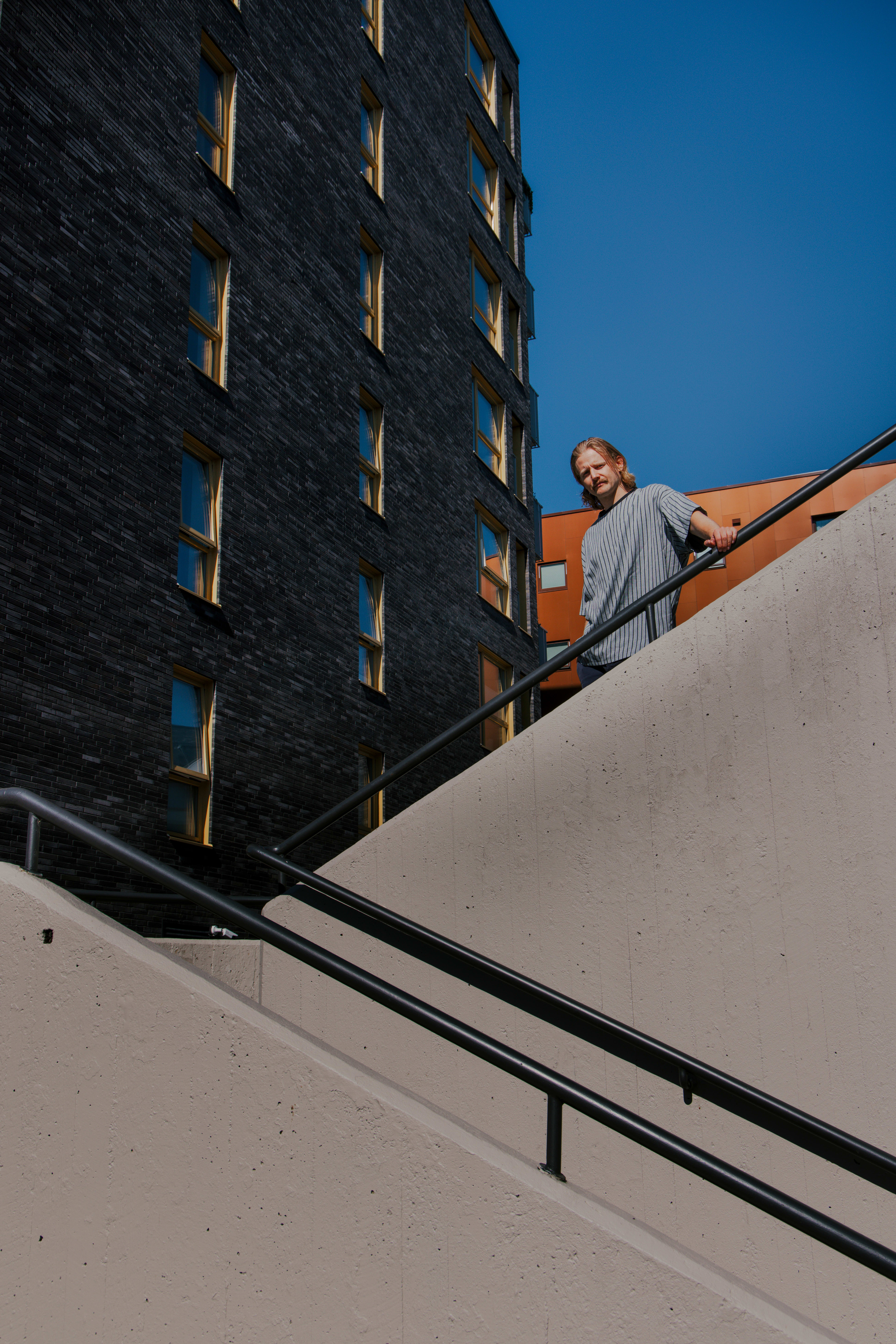 Emil Berntsen hadde kledd seg i Ensjø-fargene for anledningen.