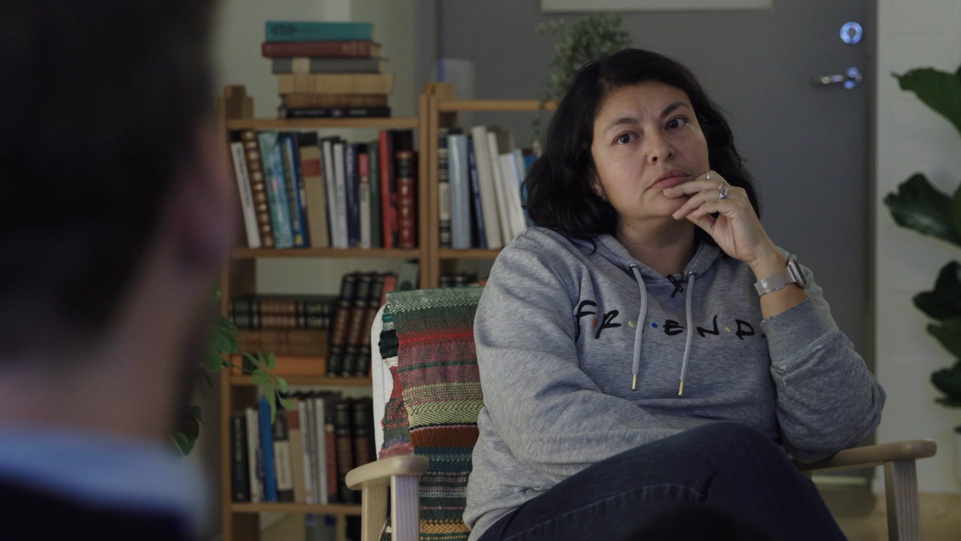 Barna til Kirsten kan ikke huske en tid da mamma levde uten smerter. I «Harald og sytepavene» forteller hun og familien historien før hun prøver PRT.