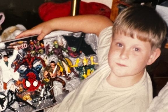 Viktor (27) har vært fan av Spider-Man siden 2002. Nå får han endelig se den nyeste filmen.