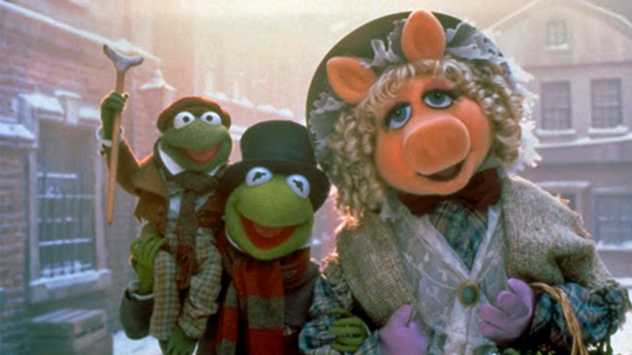 Bø! Tre spøkelser oppsøker Scrooge før julaften. 