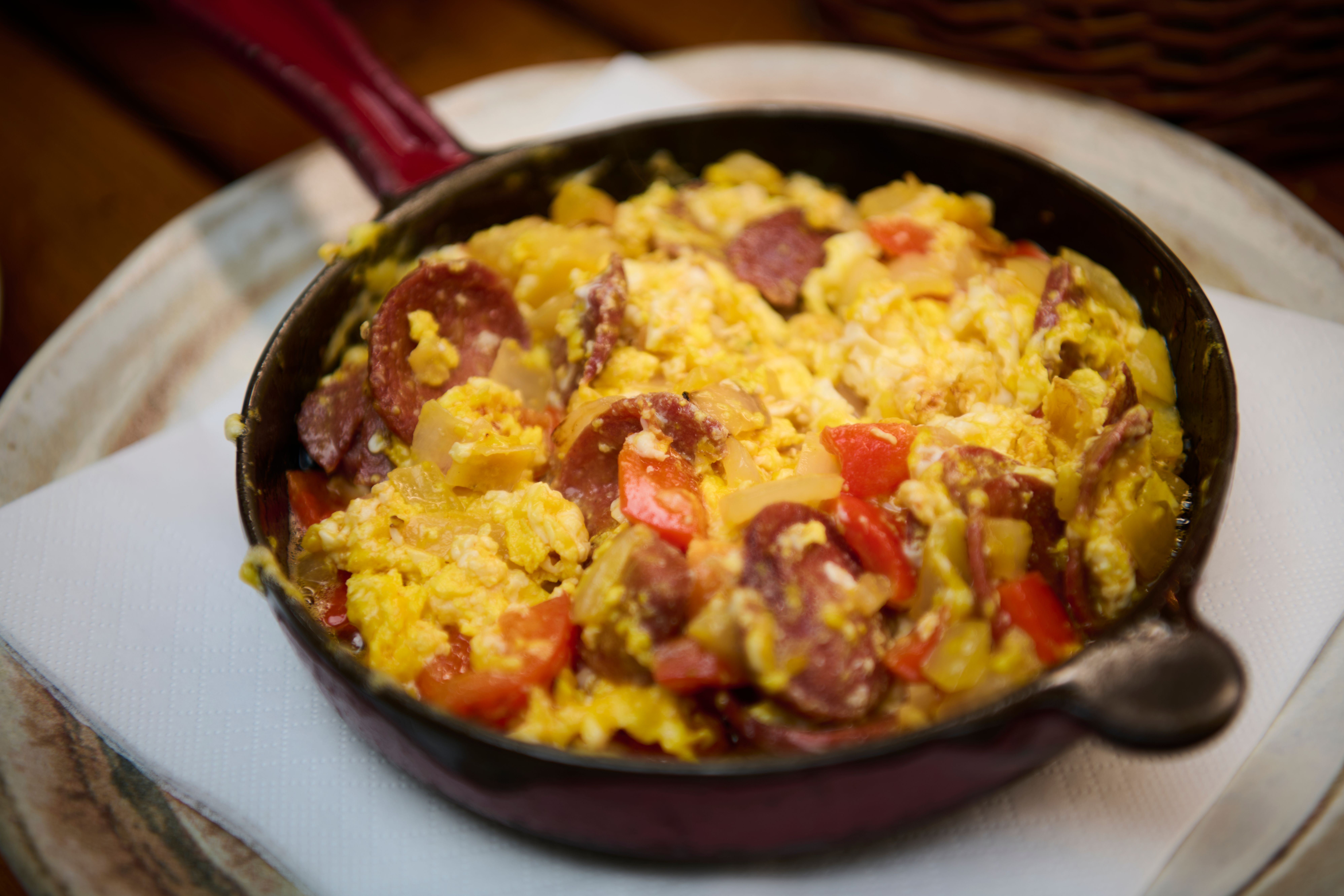 Café Sara har 60 retter på menyen. Vi testet alle sammen.