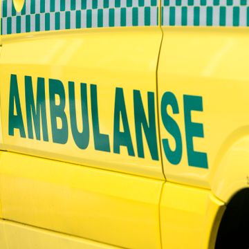 Kvinne døde etter å ha ventet på ambulanse i to timer – Fylkesmannen gransker legevakt