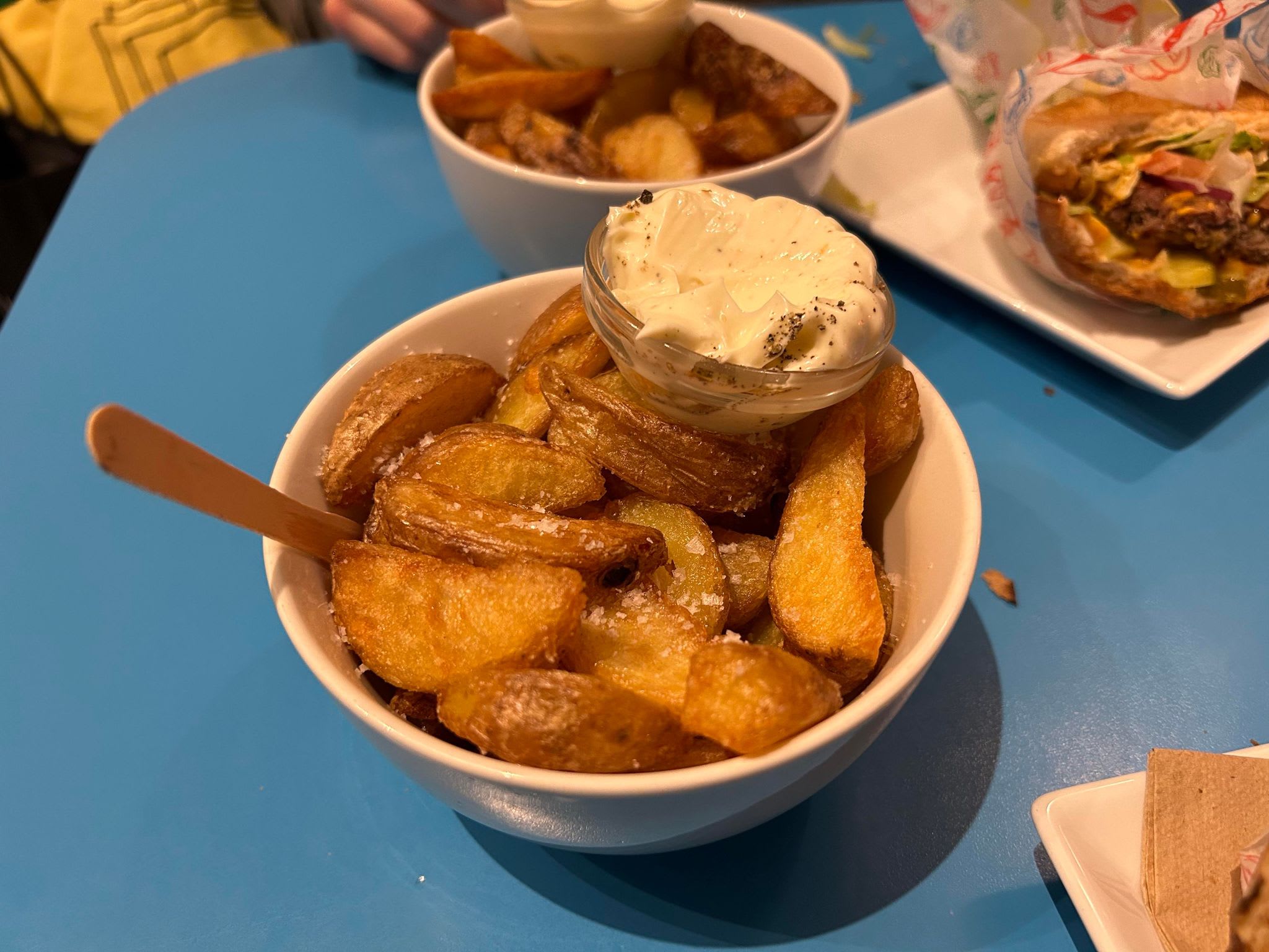 Potetbåtene er gode. At du kan se at friesene faktisk har hatt en barndom som potet, er veldig sjarmerende. 