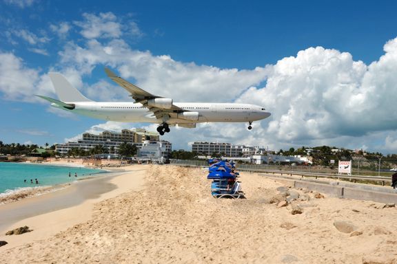 Kvinne mistet livet av lufttrykket fra jetfly som tok av på Sint Maarten