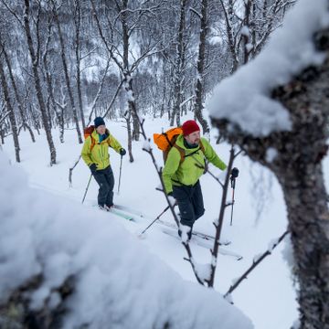 Glem ribbe, juletre og gudstjeneste: For Nikolai Schirmer kommer julestemningen på skitur