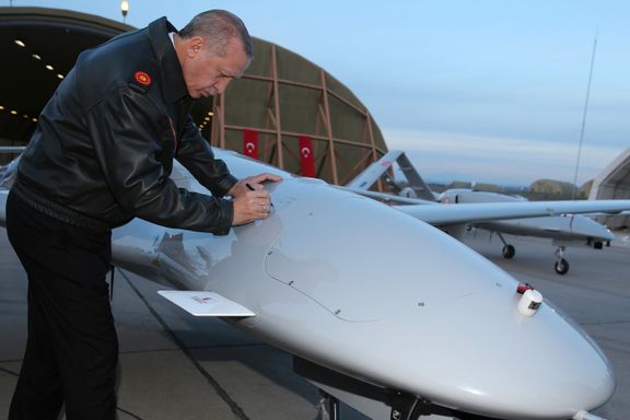 Her signerer Erdogan våpenet som har gjort krigen i Libya farligere