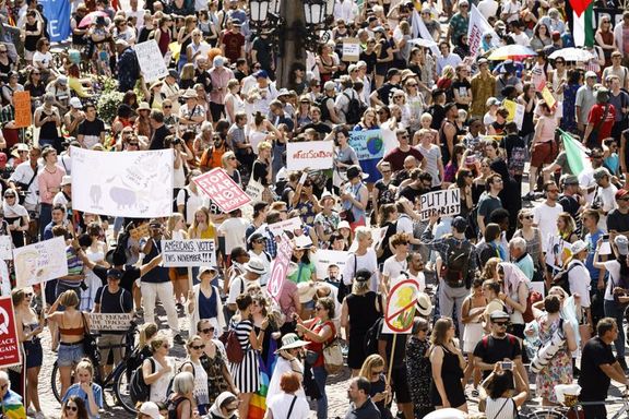 Tusenvis demonstrerte i Helsingfors før toppmøte mellom Trump og Putin 