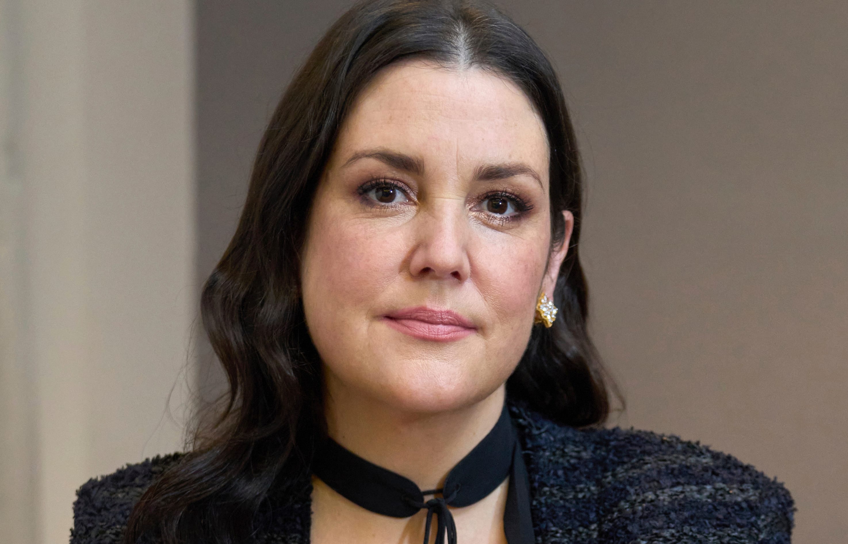 Melanie Lynskey spiller forfatteren Heather Morris i ny serie. 