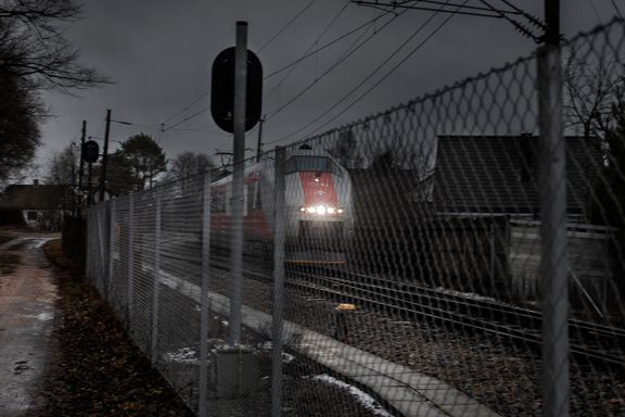 Hver morgen kjører Vy tog mellom Halden og Göteborg – uten passasjerer