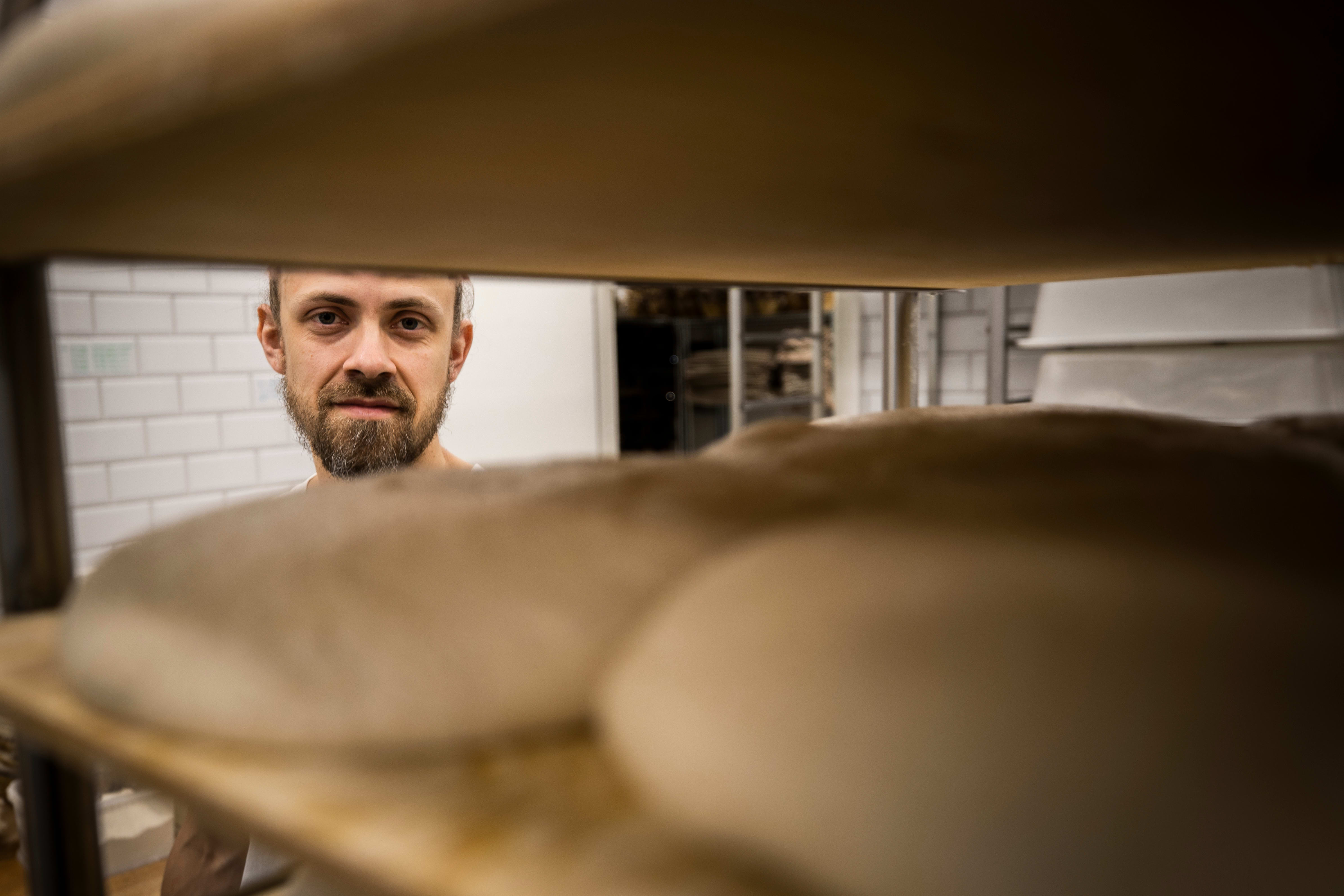 Fjeld mener de har hatt for mye fokus på bedriftsmarkedet, med alt fra Finn.no til Nasjonalmuseet som kunder. Nå vil de selge mer til private.