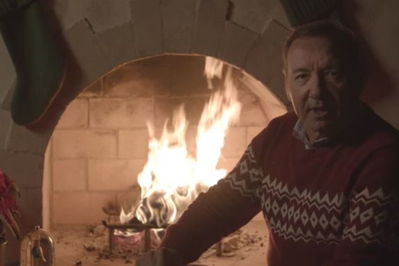 Kevin Spacey vekker oppsikt med nok en julevideo som Frank Underwood
