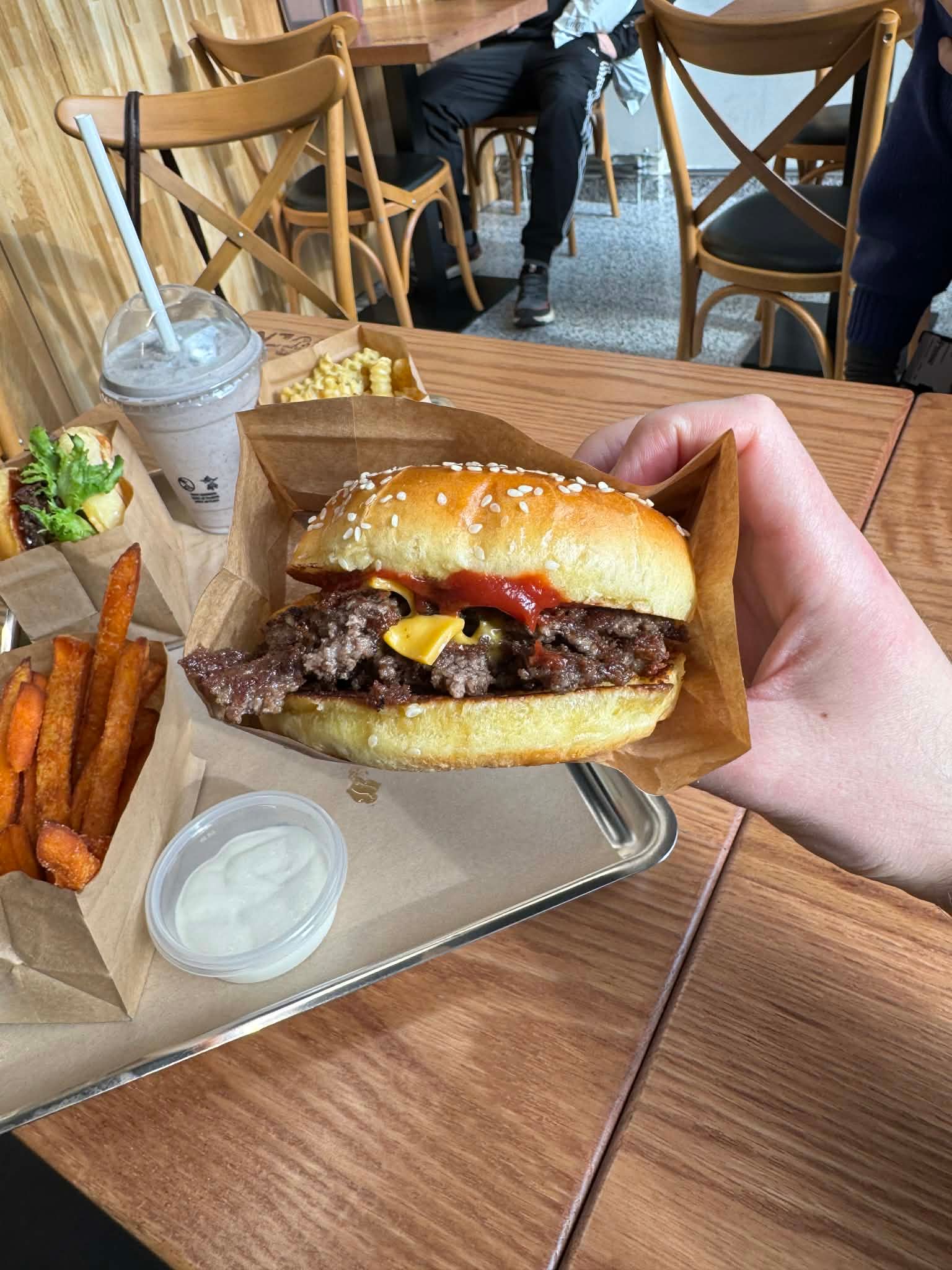 Vi har spist på 14 burgersteder. Her er dommen!