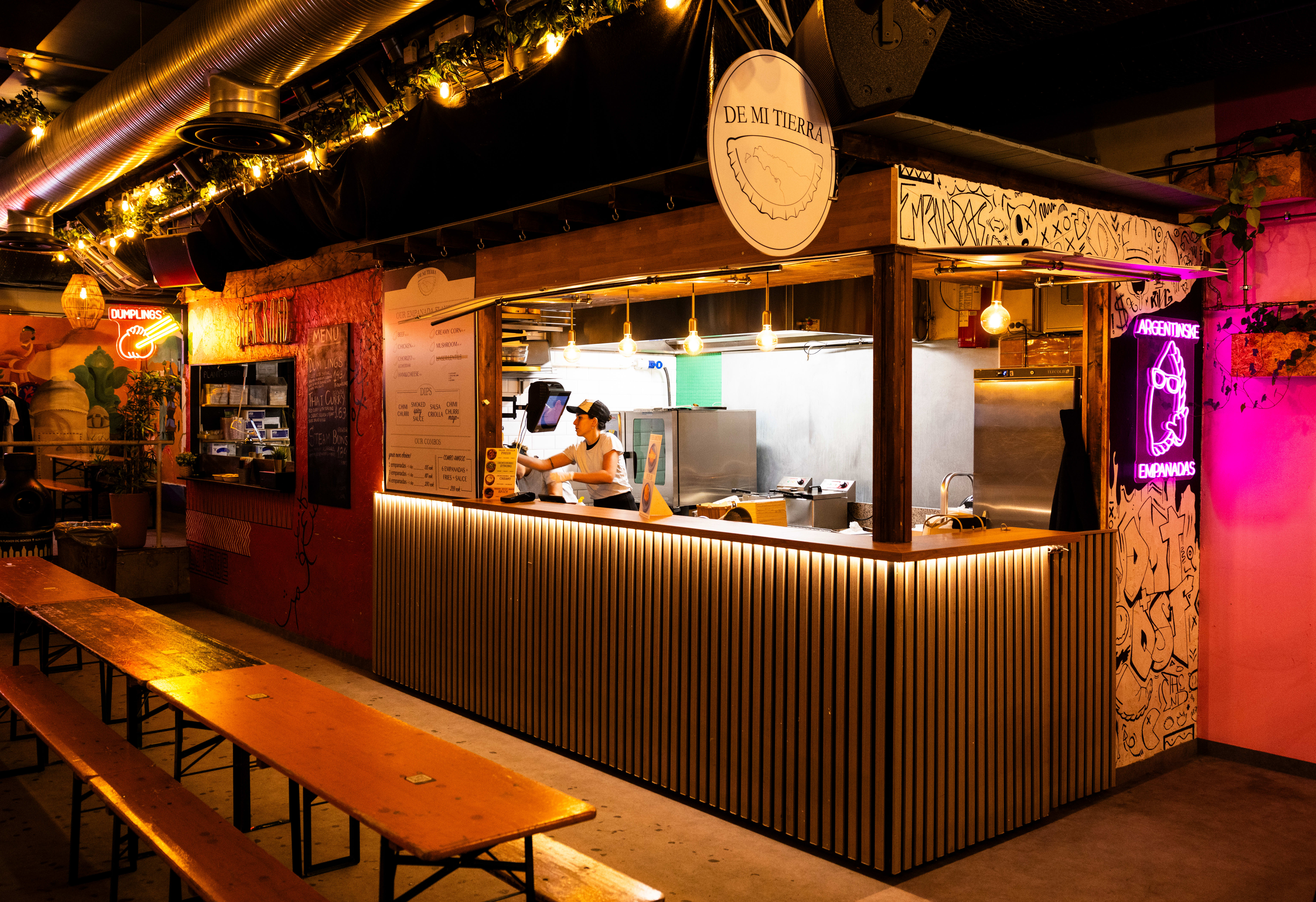 Disse rettene bør du spise på Oslo streetfood i Torggata – og disse bør du styre unna 