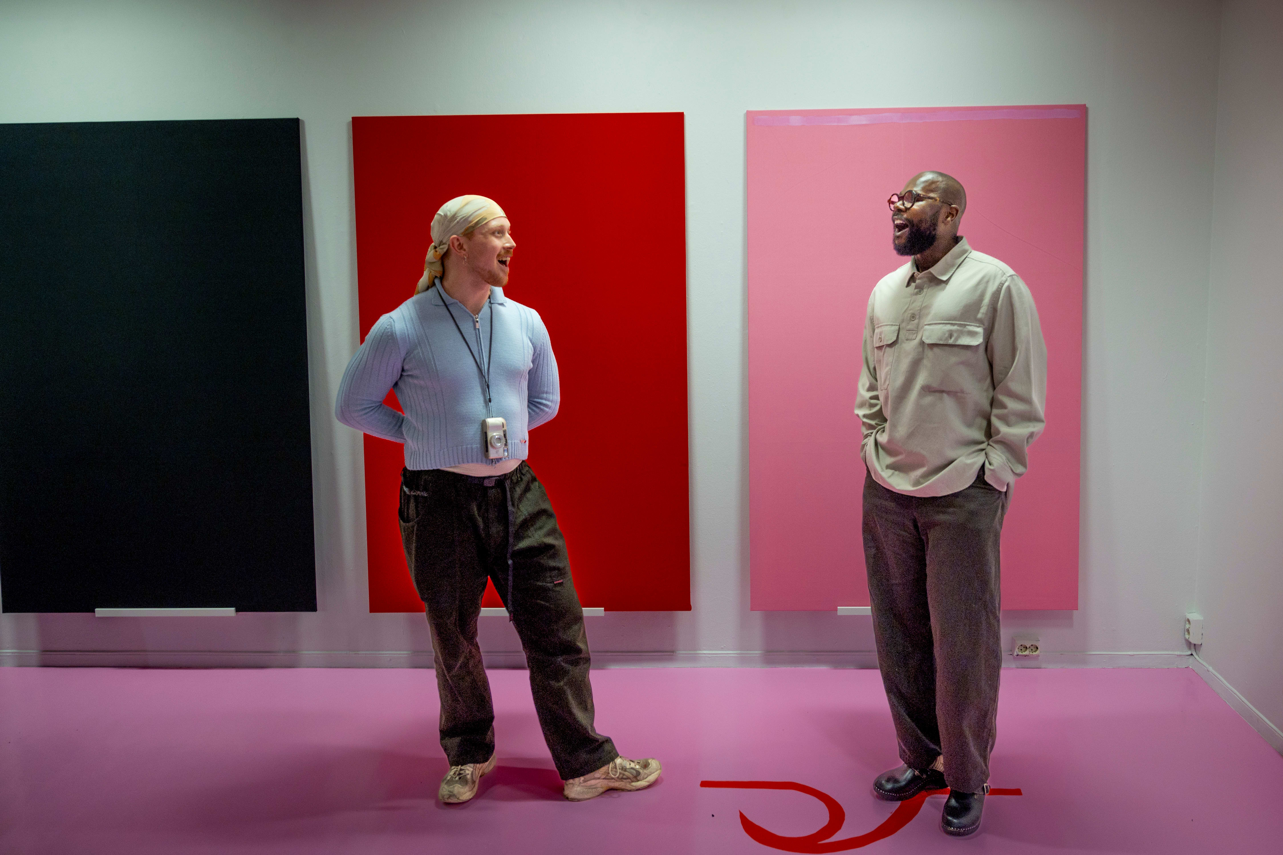 Det ser ut som en lukket fest, men her kan du drikke gratis vin hver torsdag