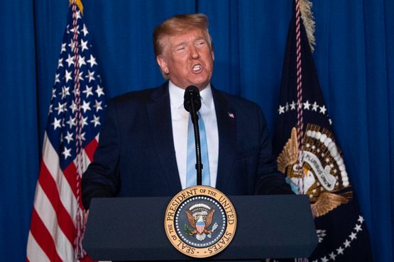 Trump truer med å angripe over 50 mål i Iran