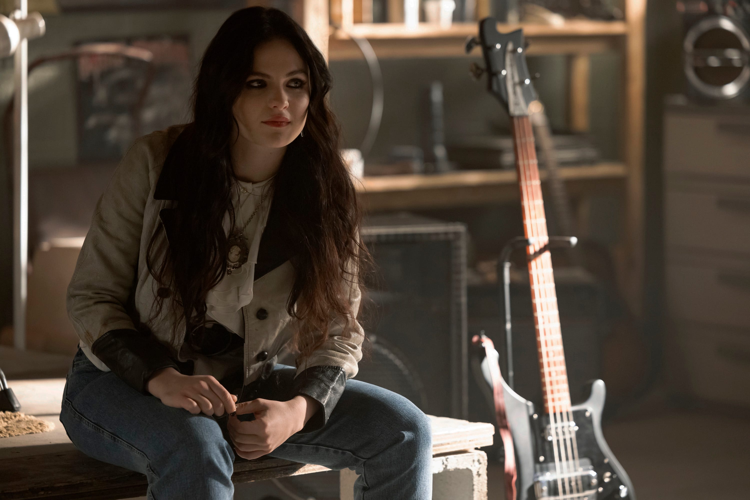 Jordy (Chiara Aurelia) er ikke overbevist om at det er en god ide å starte en kult. 