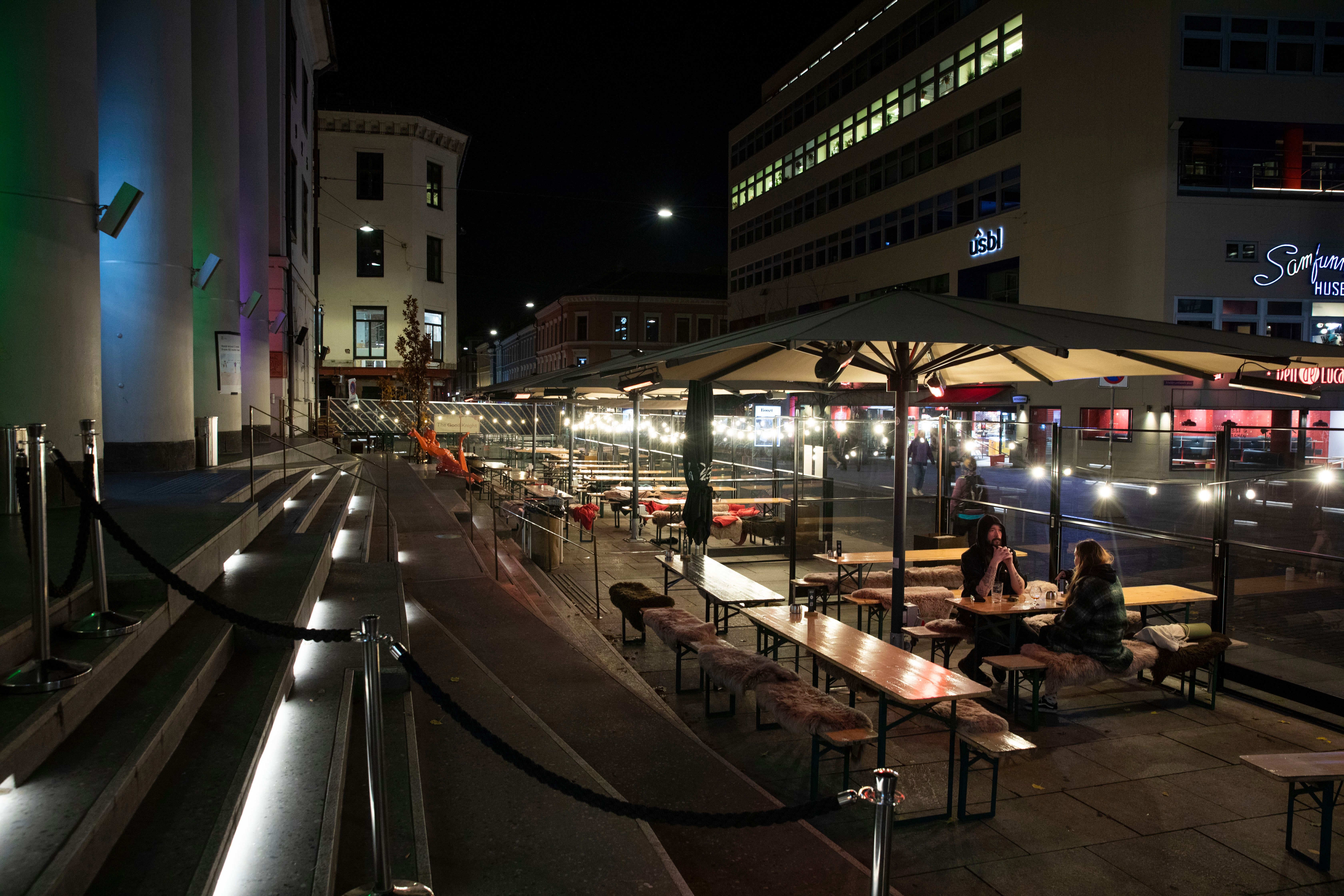 Utelivet fortviler etter folketom helg. Nå stiller Raymond Johansen krav til regjeringen.