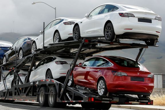 Teslas priskutt: – Er det én løs kanon i bilbransjen, så er det Elon Musk