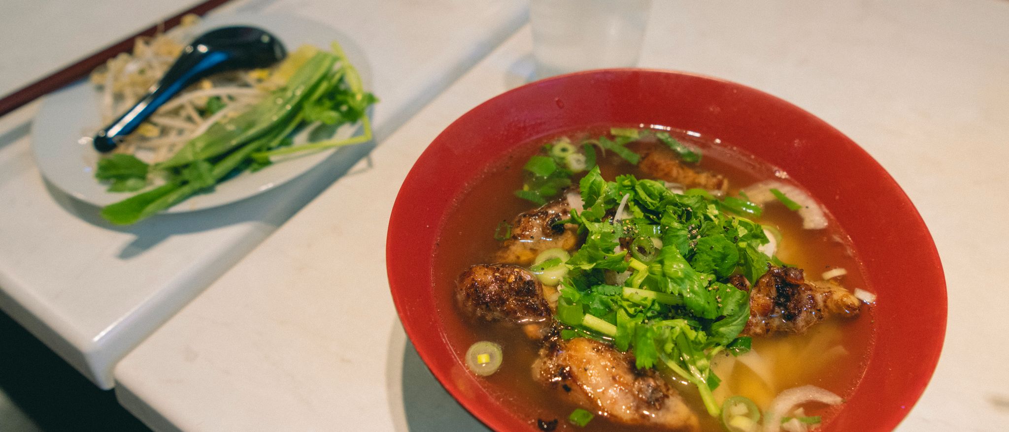 Pho, fåh, fah eller po? Her kan du spise deilig vietnamesisk nudelsuppe.