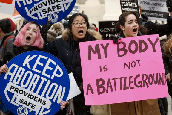 Nå går abortstriden for USAs Høyesterett. To saker utfordrer retten til selvbestemt abort.