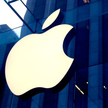 Apple-aksjen faller kraftig etter nederlag i retten