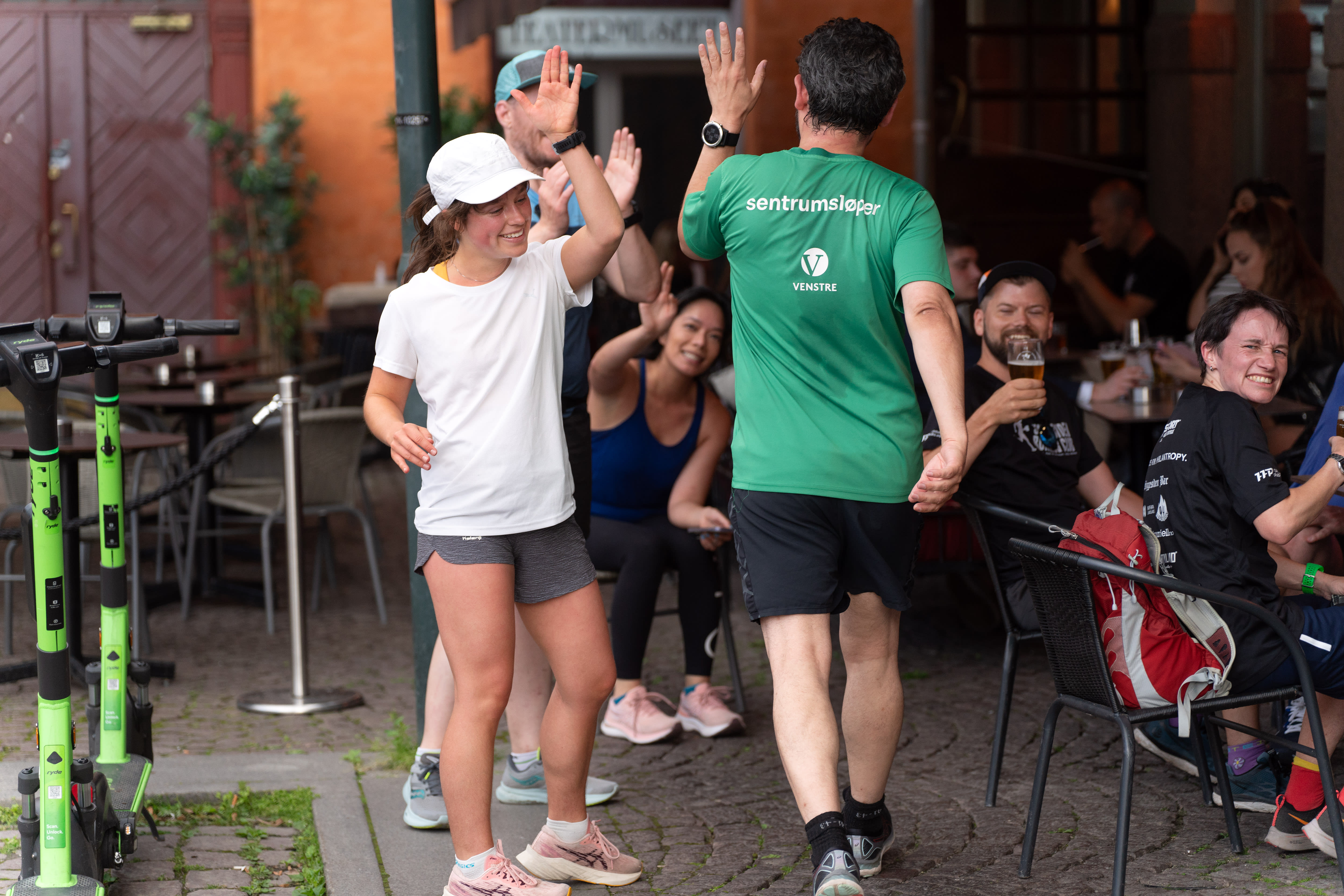 Selv lave mennesker (som Vinks reporter i hvitt) kan bli høye på endorfiner etter en bra økt. 