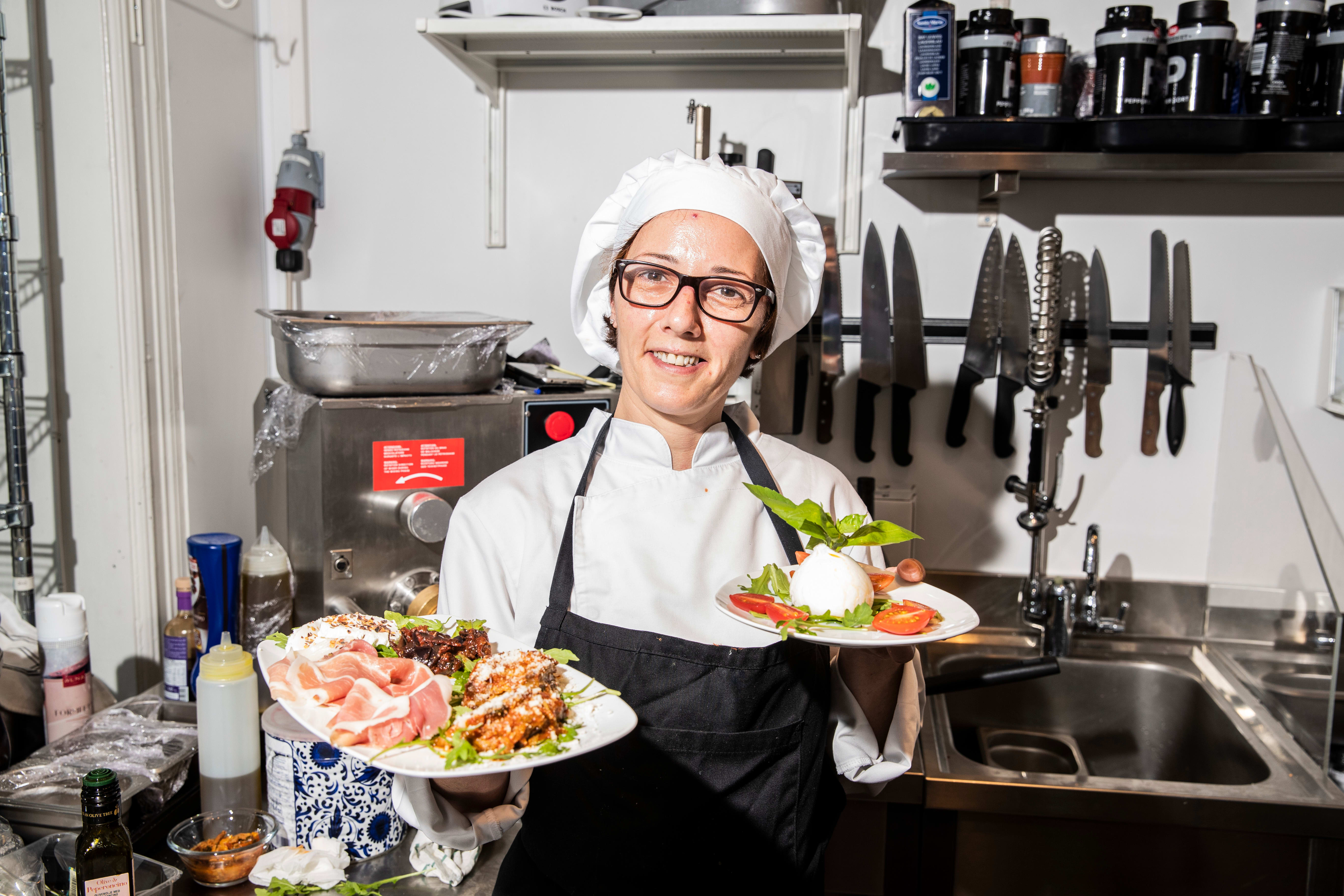 Monica Ruotolo er kjøkkensjef på Bono. 