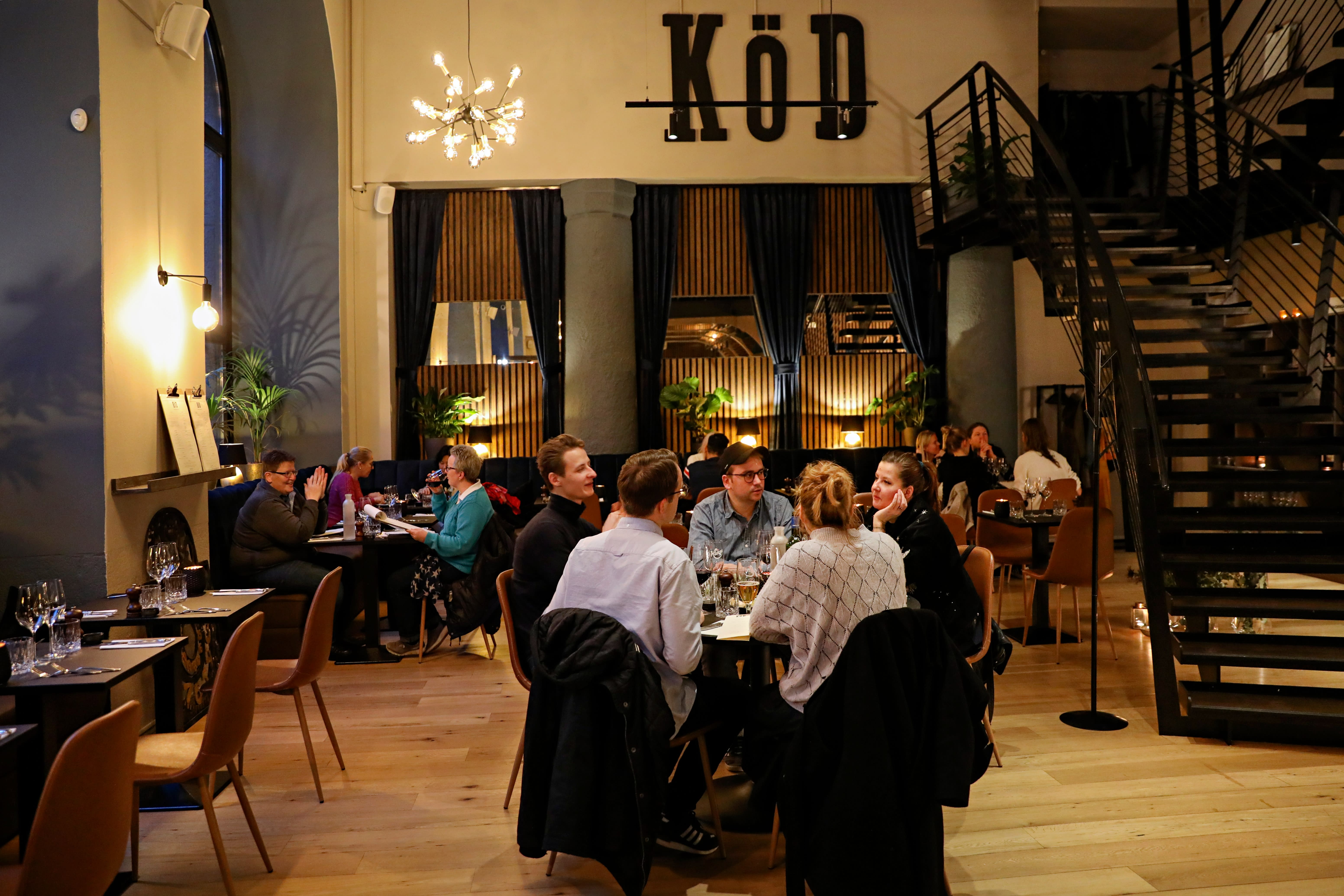 Mange sitteplasser, men ikke alle er like bra. 