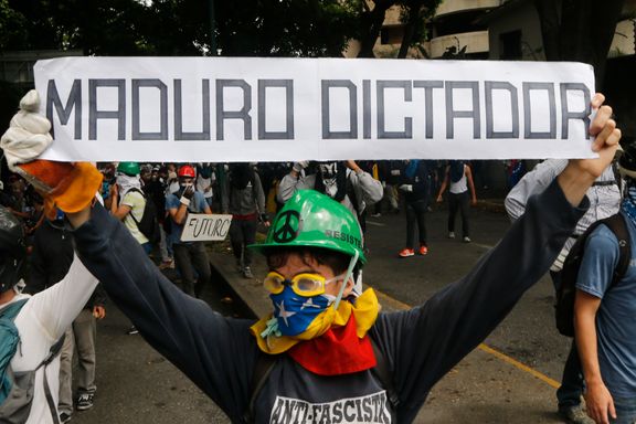 Maduros nye grunnlovsplan provoserer i Venezuela