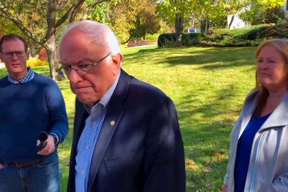 Sanders trapper ned valgkampen etter hjerteinfarkt