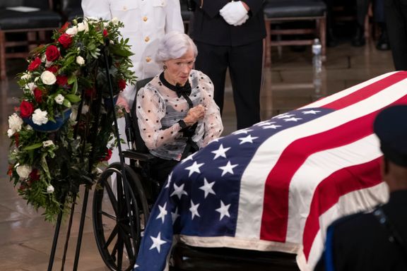  McCains 106 år gamle mor i sorg 