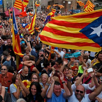 Spanias statsminister vil holde folkeavstemning om et friere Catalonia