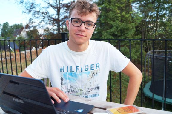  Jacob (20) gikk rett fra videregående til drømmejobben: – Jeg tjente mer enn jeg hadde forventet  