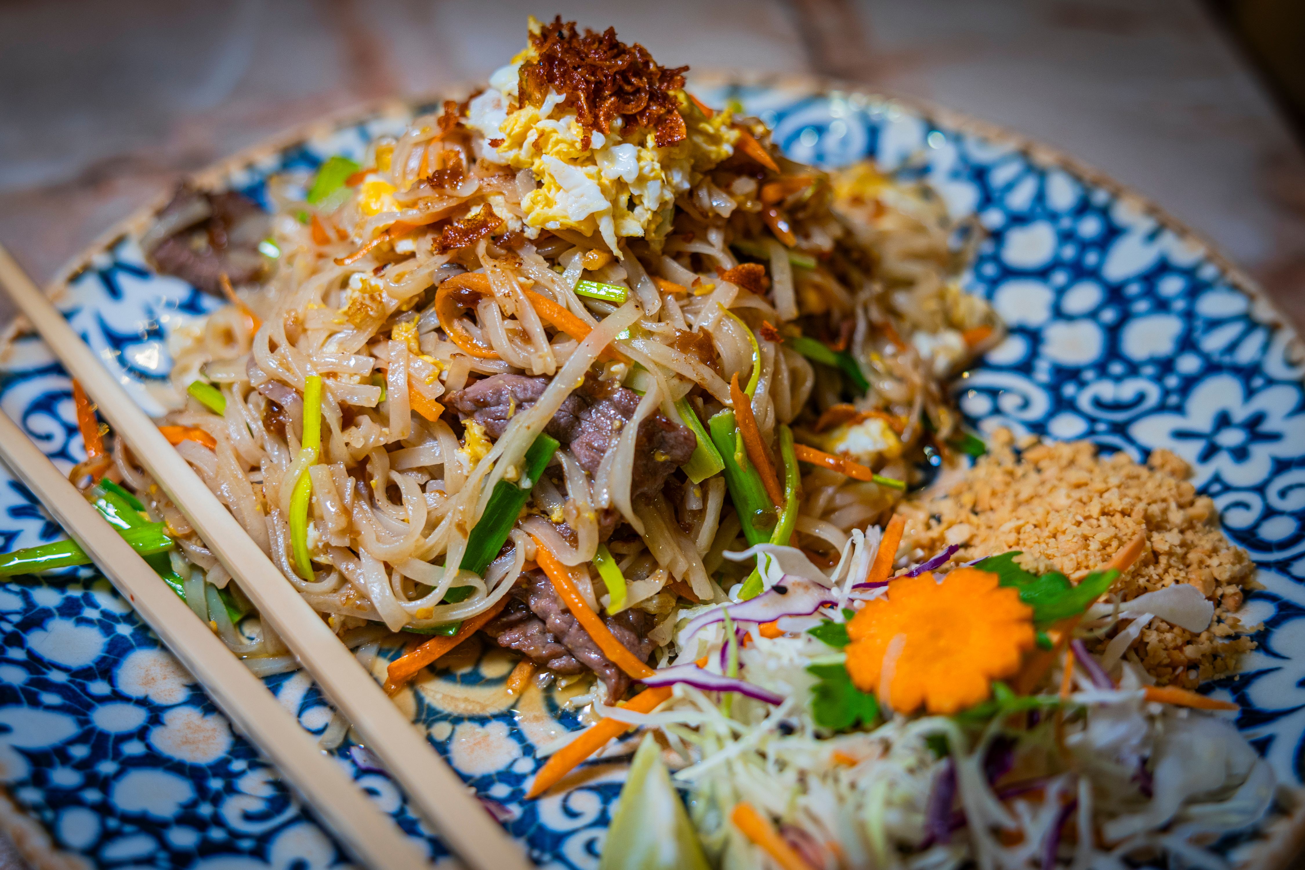 Pad thai er en stor og mettende porsjon. 