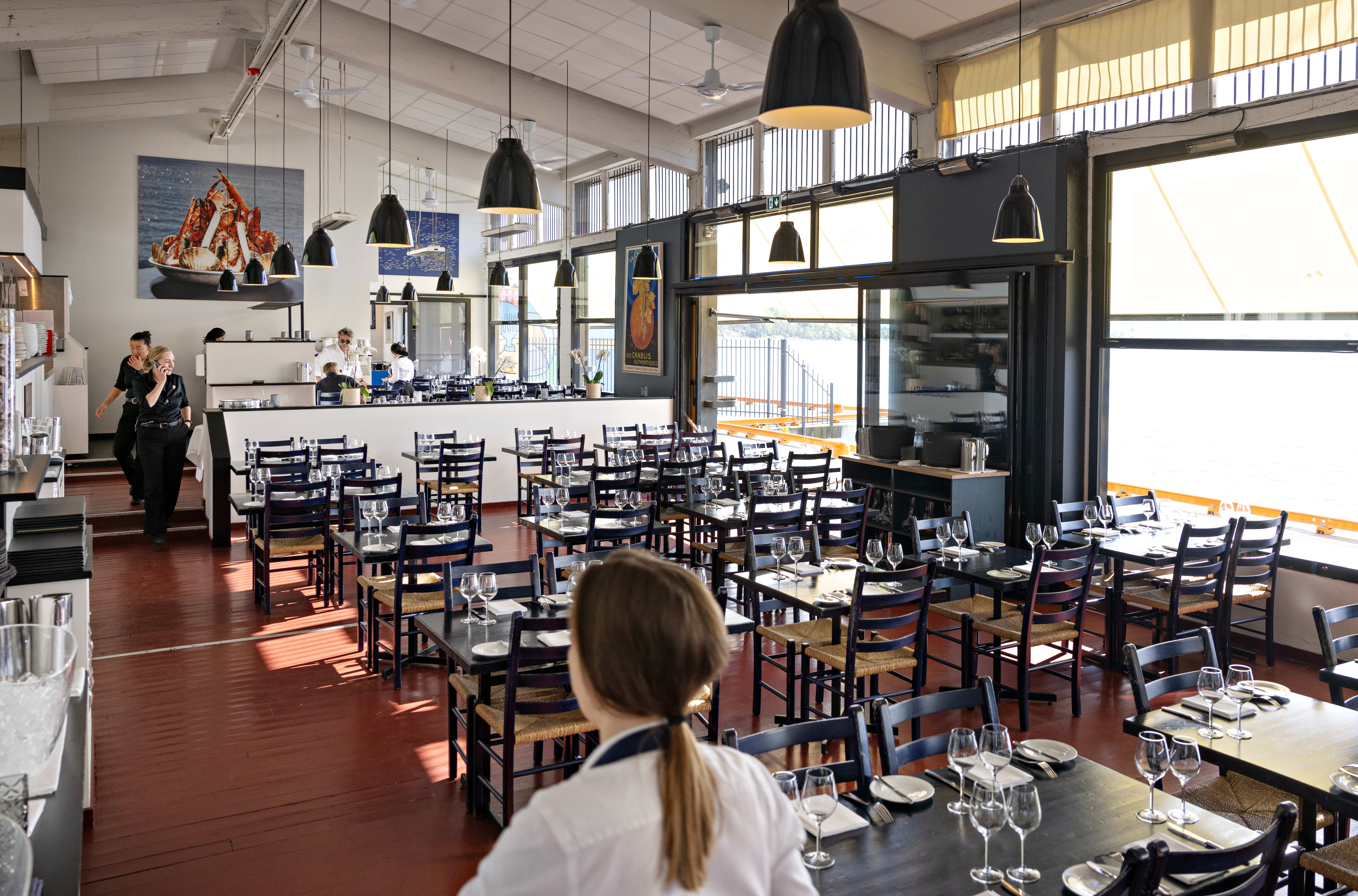 Stille før stormen. Solsiden gjør klar til gjestene kommer. 