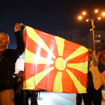  Nå bytter Makedonia navn etter langvarig strid med nabolandet 